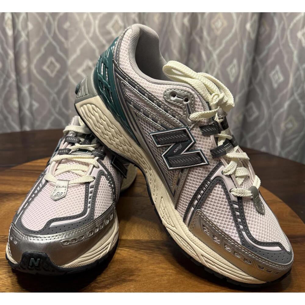 New Balance 1906R Running Sneakers Women's 10.5 or Men's 9